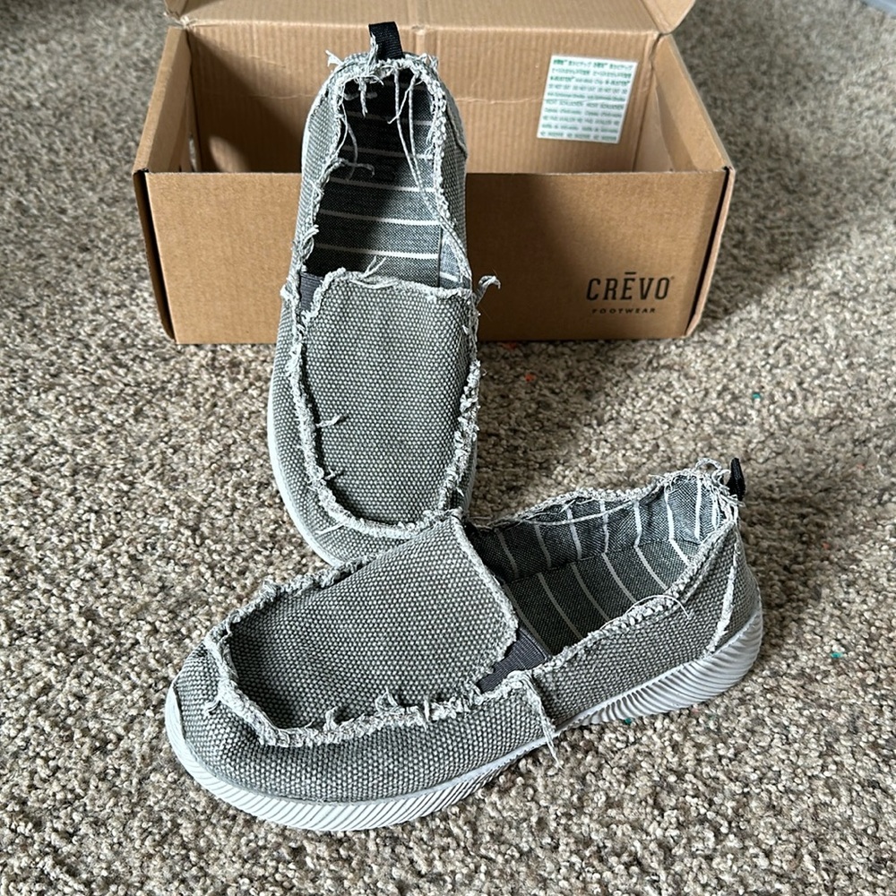 Crevo Size 2 Slip-on Shoes